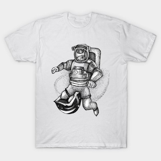 Astronaut T-Shirt by Romemix